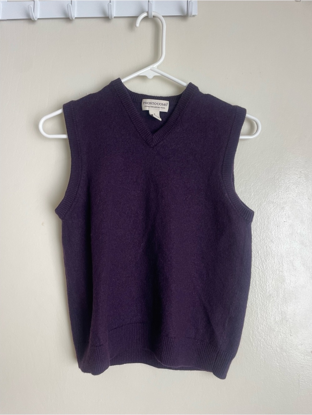 Pronto Uomo V-Neck Sweater Vest - Deep Purple